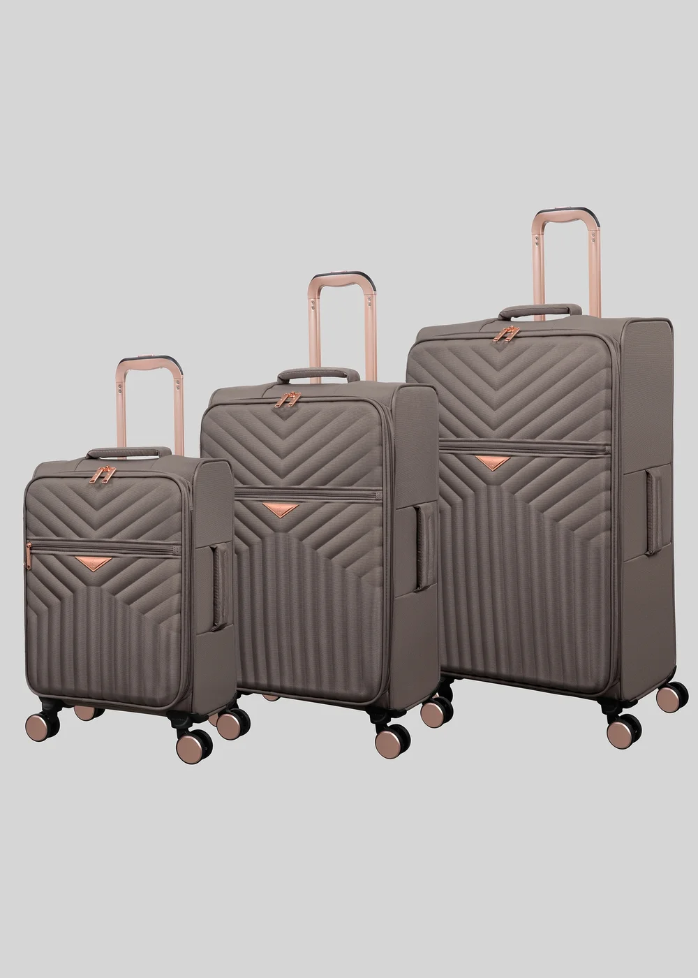 IT Luggage Rock Brown Desirable Soft Suitcase - VANITY Image 5