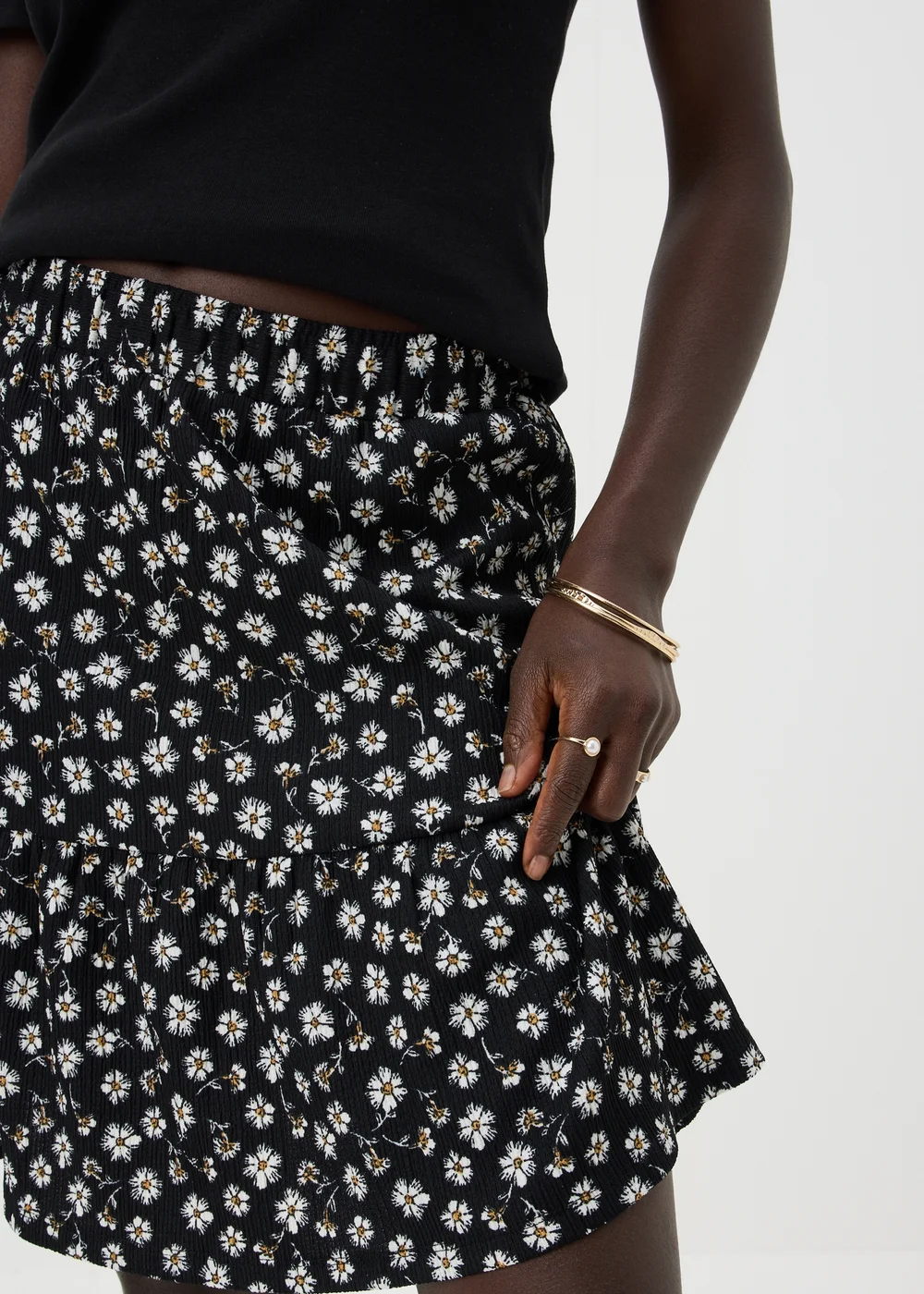 Black Ditsy Floral Textured Jersey Mini Skirt - 8 Image 2
