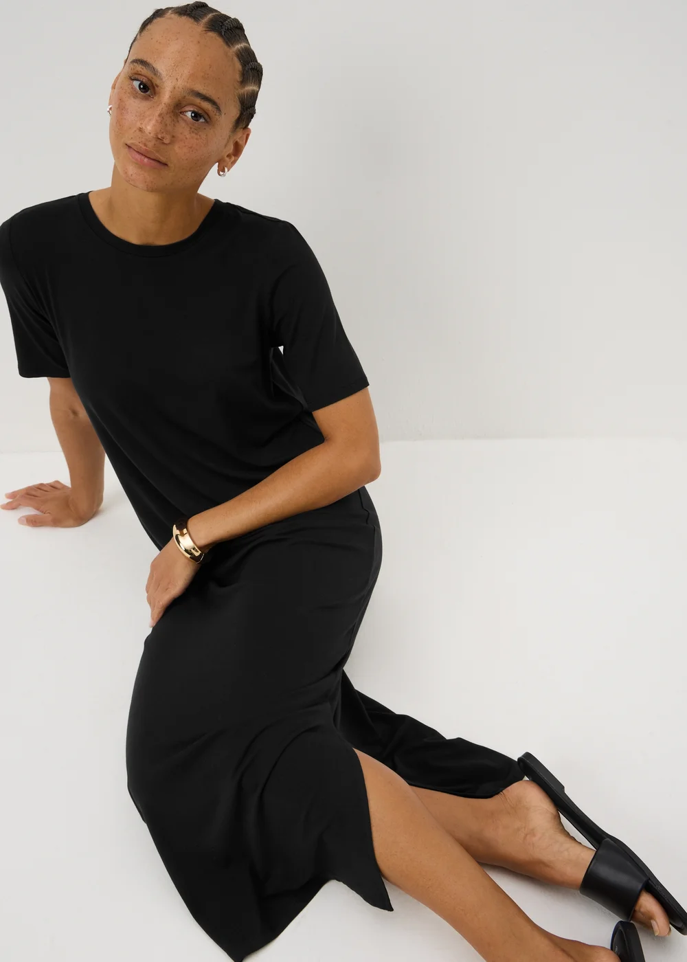 Black T-Shirt Midi Dress - 16 Image 1