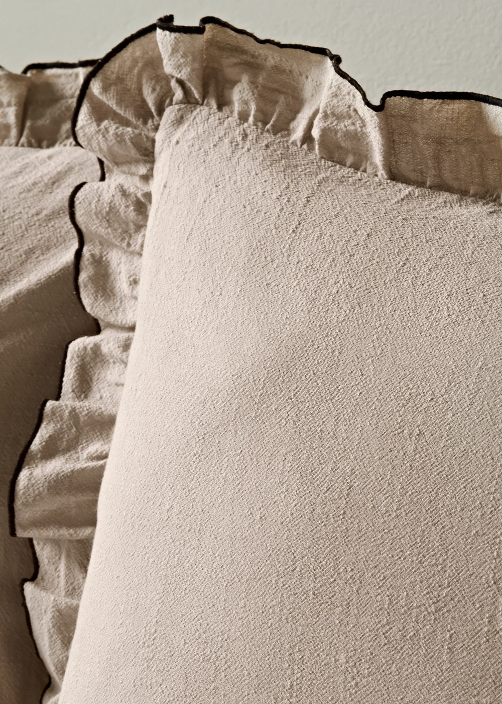 Natural Textured Frill Duvet Set - Double Image 2