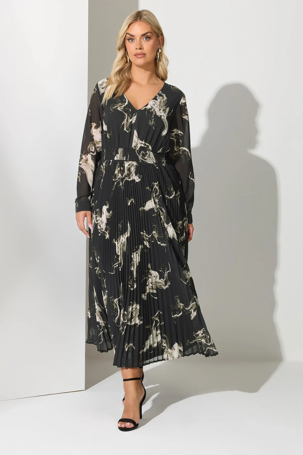 Yours London Curve Black Abstract Pleat V-Neck Maxi Dress - 18 | Matalan Yours London Curve Black Abstract Pleat V-Neck Maxi Dress - 18 | Matalan