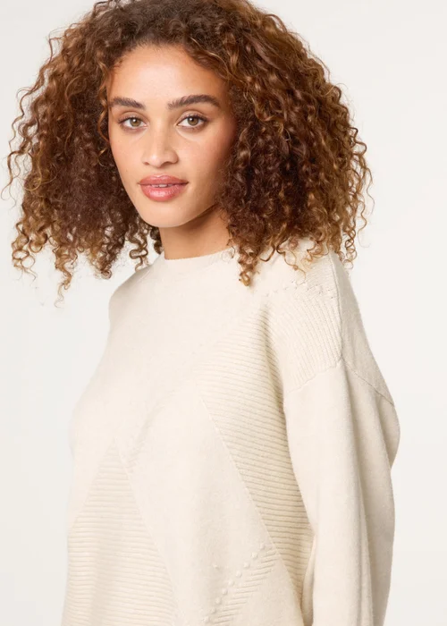 Blue Vanilla Beige Argyle Stitch Detail Jumper - L/XL Image 3
