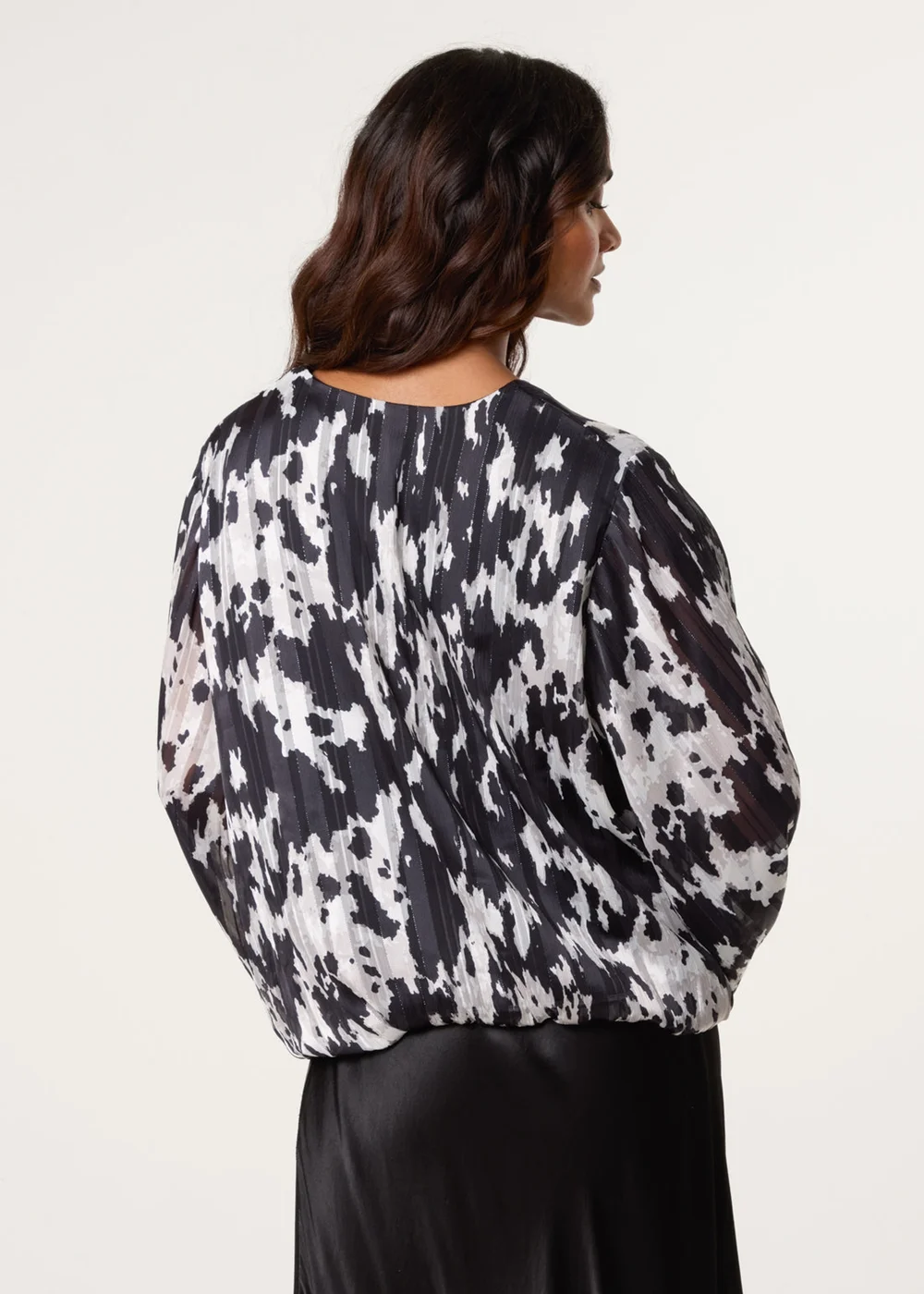 Blue Vanilla Black Metallic V Neck Bubble Hem Blouse - S Image 4