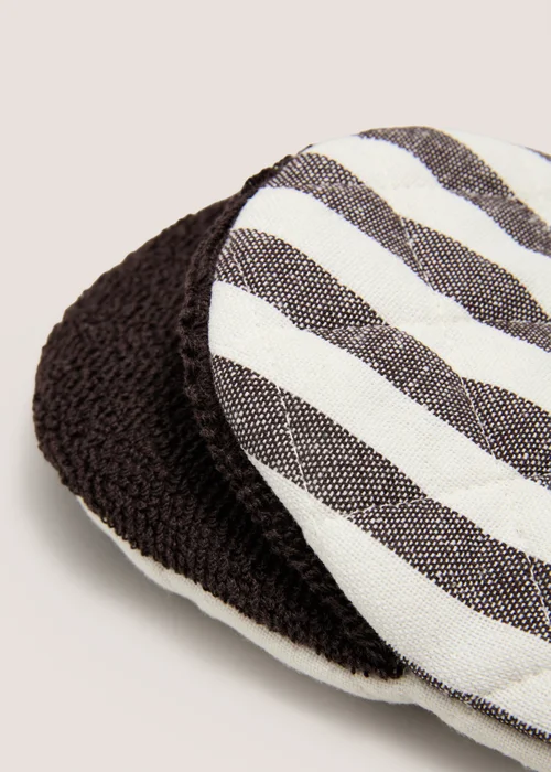 Chocolate Brown Striped Pot Grabbers Image 2
