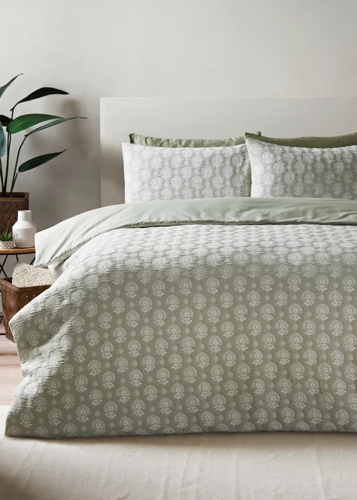 Green Stitch Jacquard Duvet Set - Double Image 1