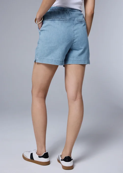 Light Wash Pull On Denim Shorts - Size 8 Image 5