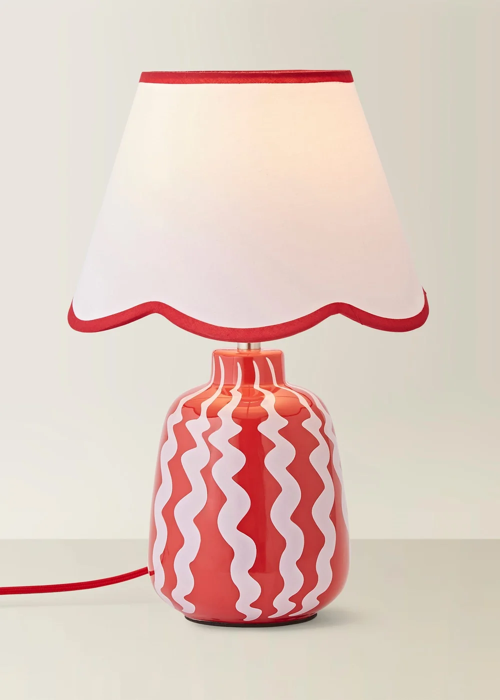 ValueLights Katy Pink & Red Wiggle Stripe Table Lamp with Scallop Shade - One Size Image 3