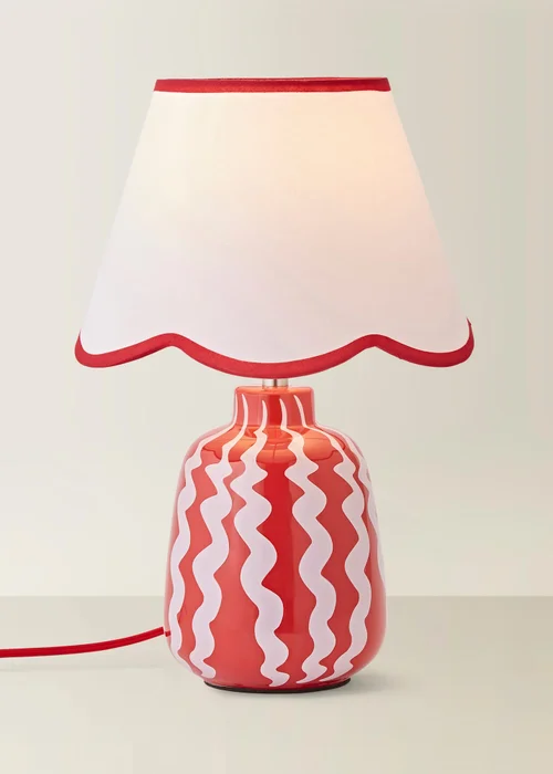 ValueLights Katy Pink & Red Wiggle Stripe Table Lamp with Scallop Shade - One Size Image 3