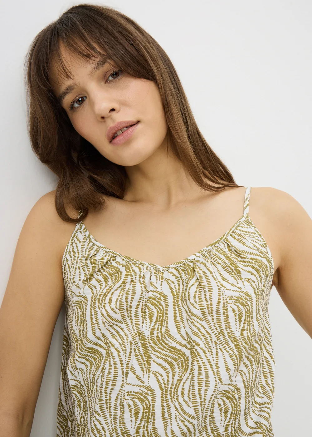 Green Printed Cami Top - 20 Image 2