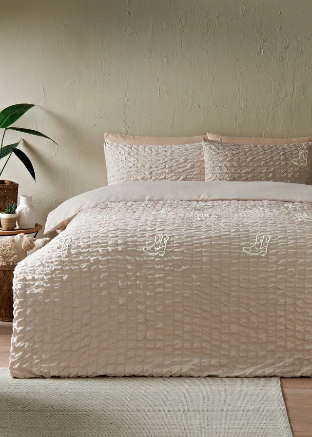 Natural Seersucker Embroidered Boot Duvet Set