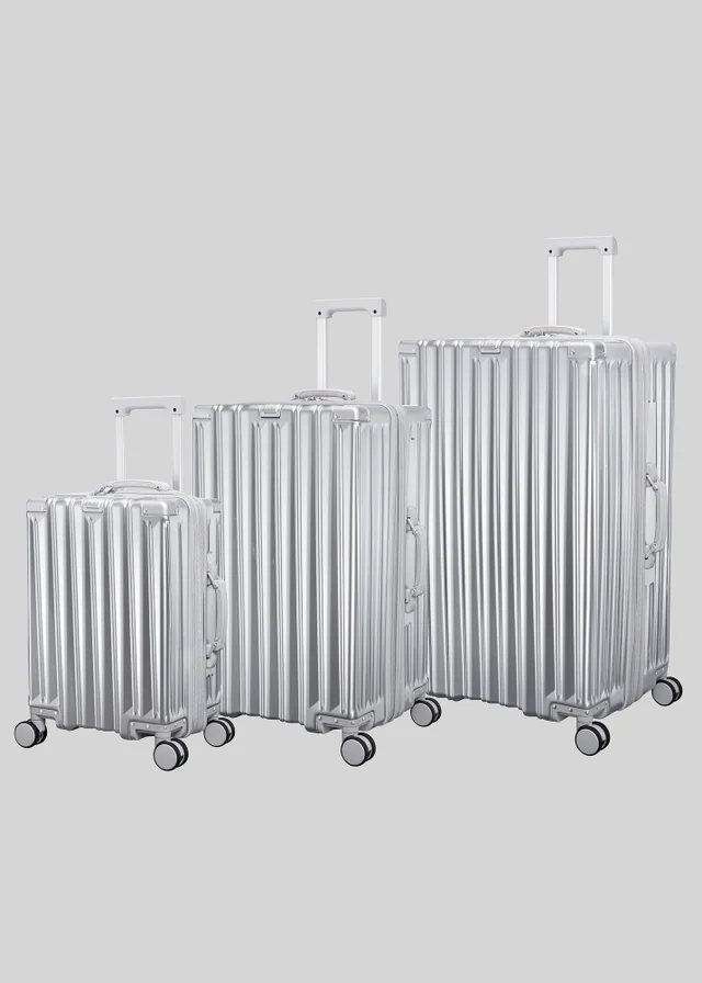 IT Luggage Silver Track Trunk Hard Suitcase