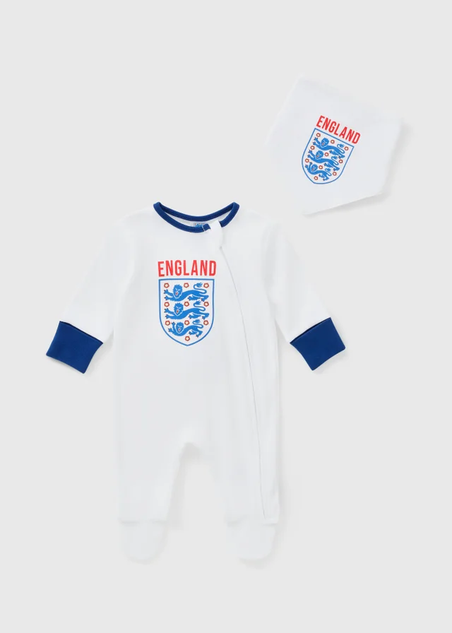 England Baby White Sleepsuit & Bib Set (0-18mths)