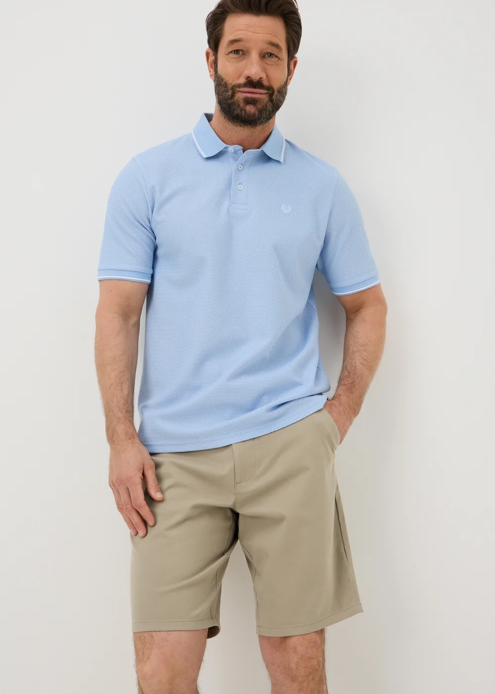 Lincoln Stone Belted Chino Shorts - 36 waist Image 1