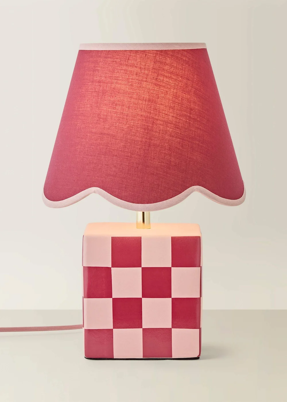 ValueLights Evie Burgundy Checkerboard Table Lamp with Scallop Shade - One Size Image 3