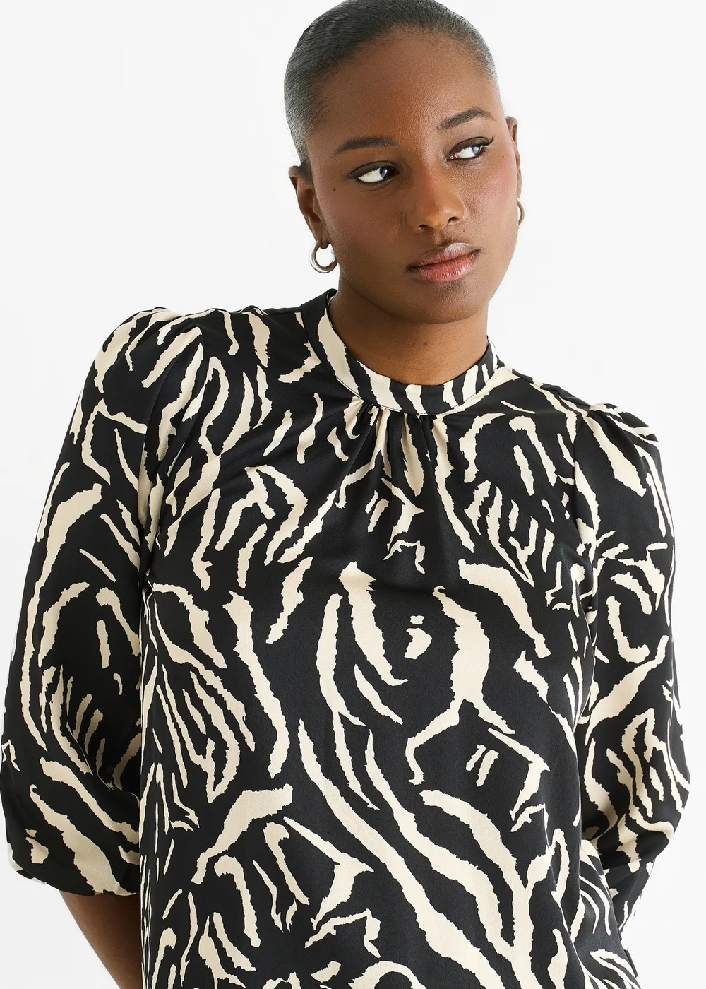 Gini London Black Animal High Neck Satin Blouse - 12 Image 3