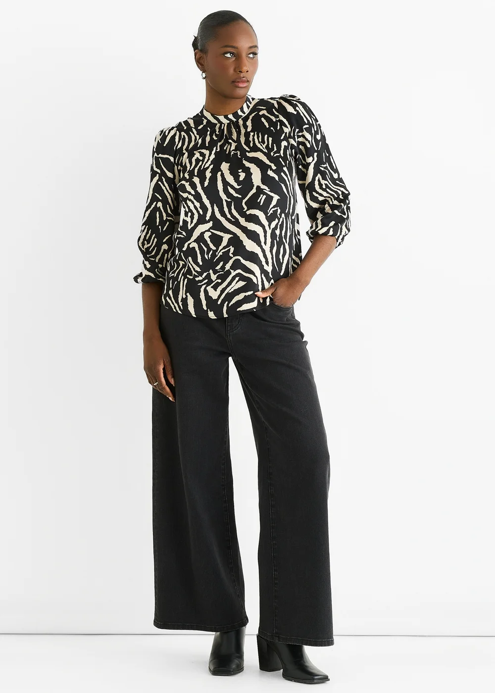 Gini London Black Animal High Neck Satin Blouse - 12 Image 1