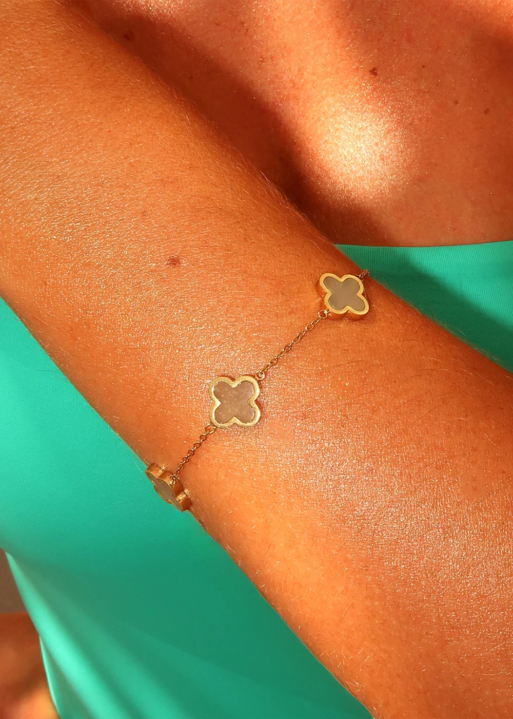 Say It With Yellow Gold Jade Crystal Clover Gift Set - One Size Image 3