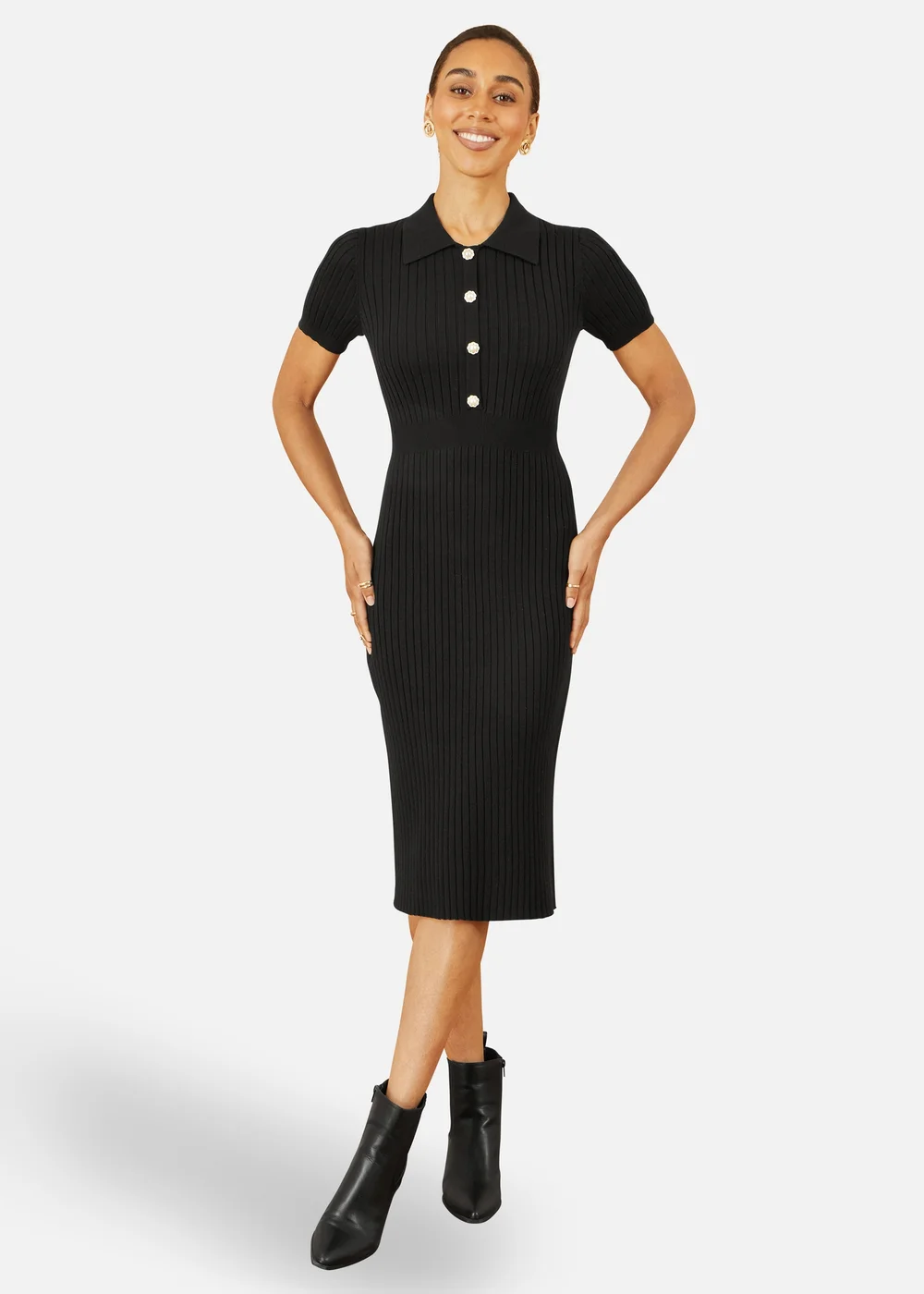 Yumi Black Fitted Rib Knitted Midi Dress With Daisy Buttons - M Yumi Black Fitted Rib Knitted Midi Dress With Daisy Buttons - M