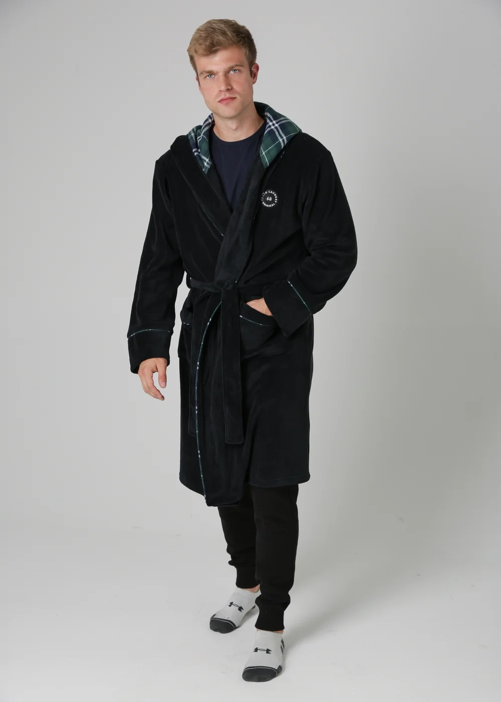Tokyo Laundry Black Plush Dressing Gown - Extra Large Image 1