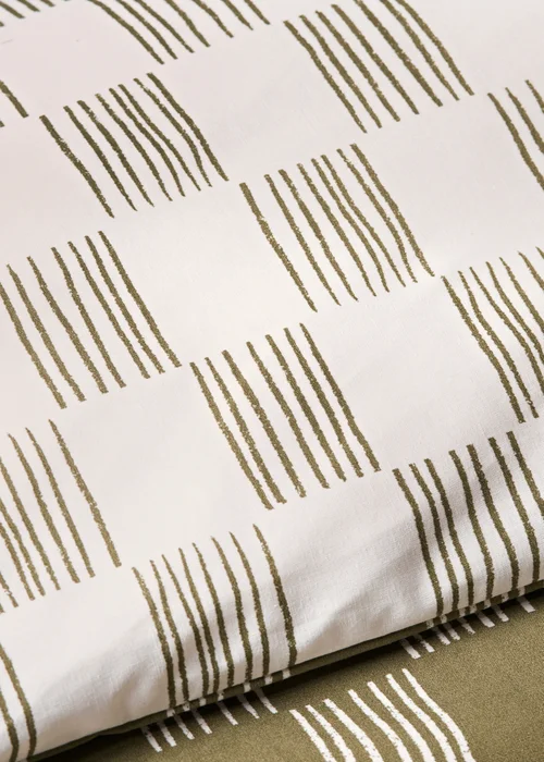 Green Linear Blocks Duvet Set - Single Image 2