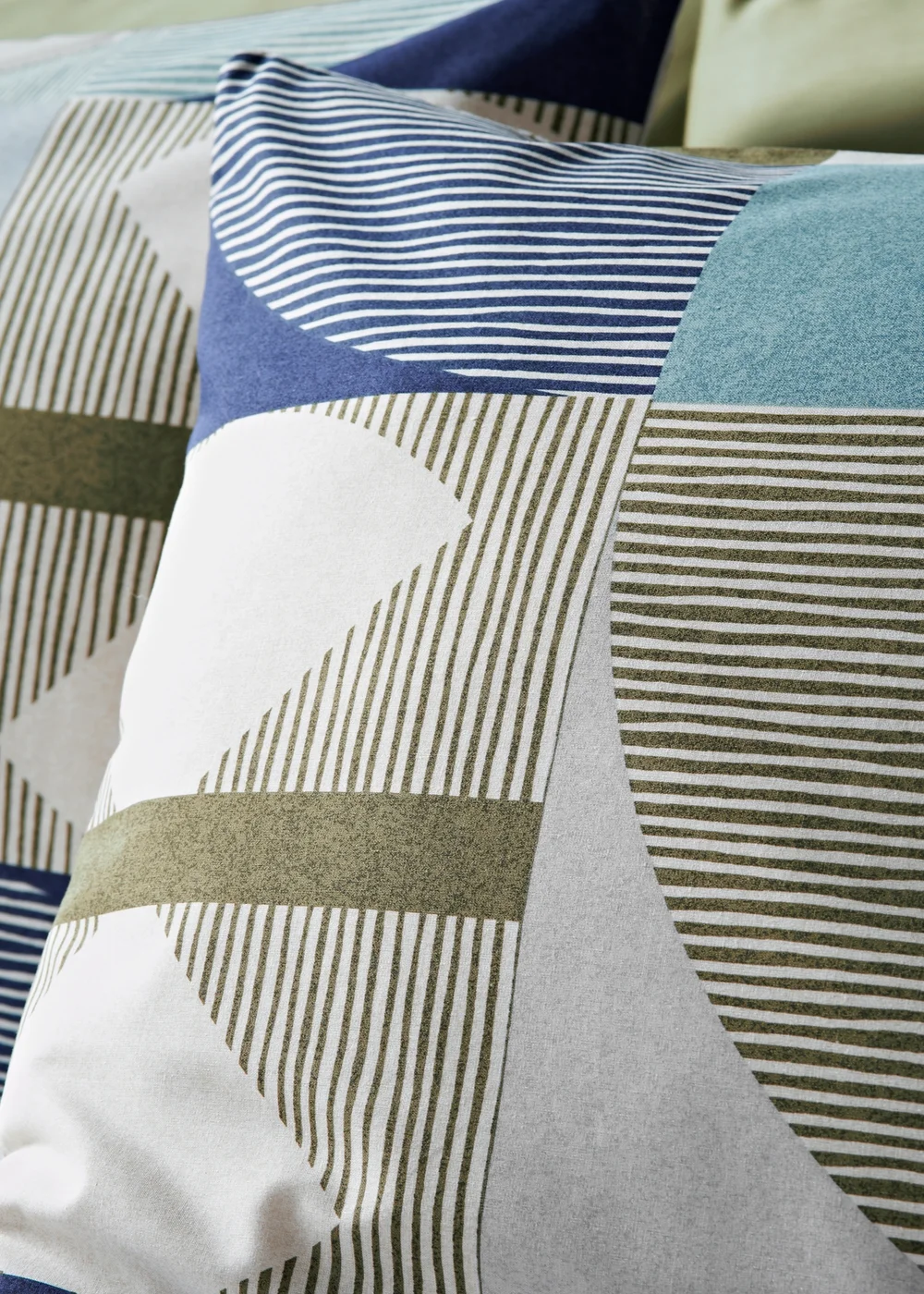 Blue Geometric Print Duvet Set - Single Image 3