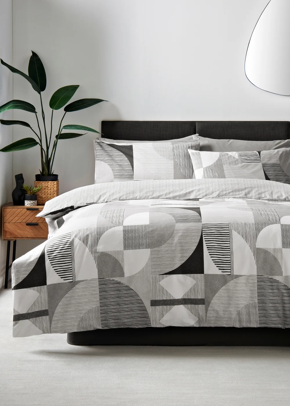 Grey Geometric Linear Duvet Set - Single Image 1