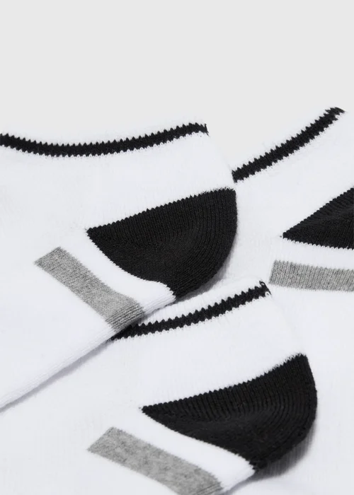 5 Pack White Athletic Trainer Socks - 6-8.5 Image 2