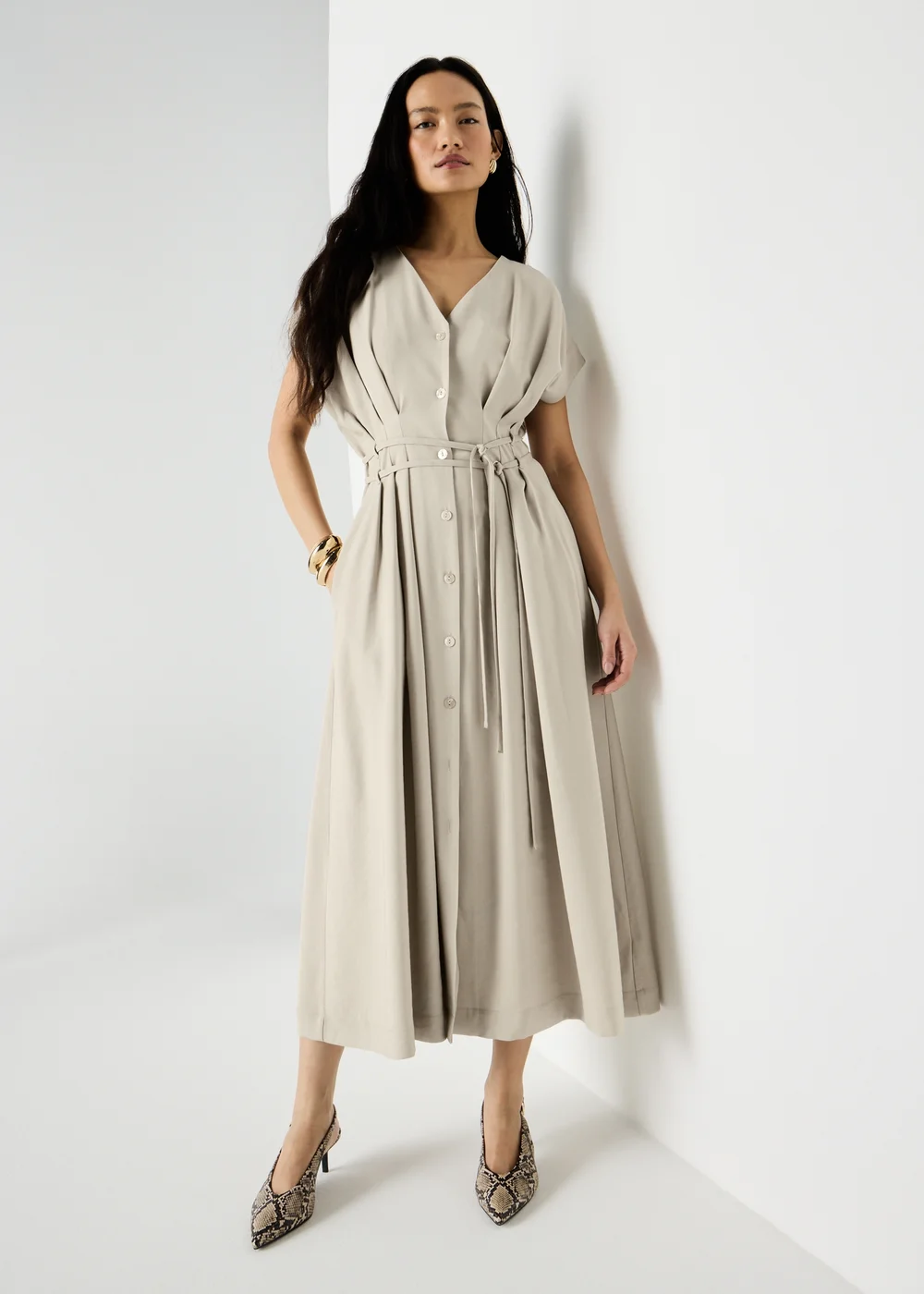 pleated midi dress uk Maisonel Pleated Dress, Green, STYLE ME3019 | Free UK & Ireland Shipping
