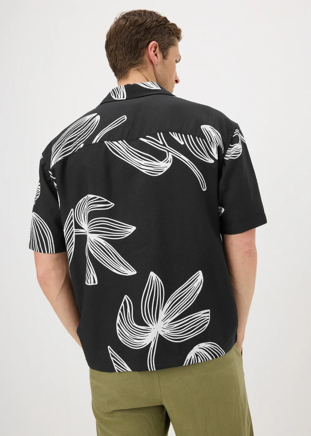 Black Floral Print Shirt - M Image 1