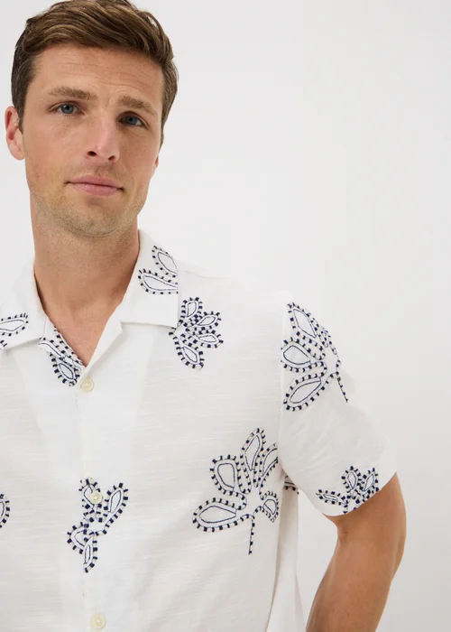 White Embroidery Leaf Shirt - S Image 3