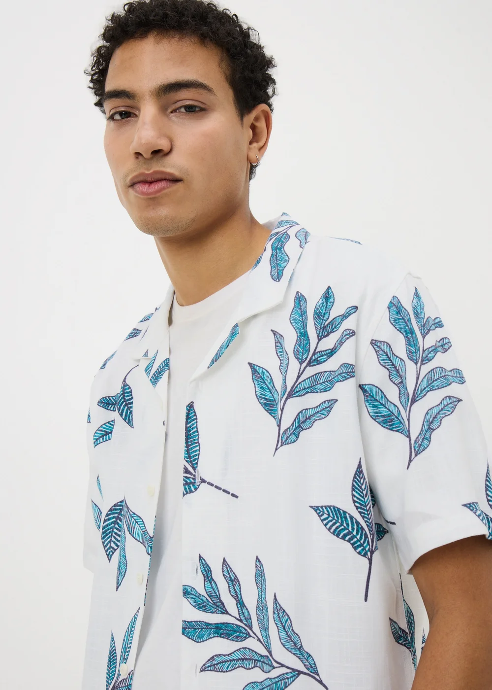 White Leaf Embroidered Print Shirt - S Image 2