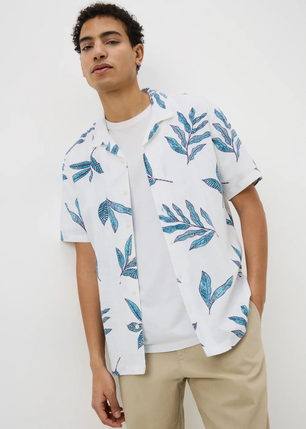 White Leaf Embroidered Print Shirt - S Image 1