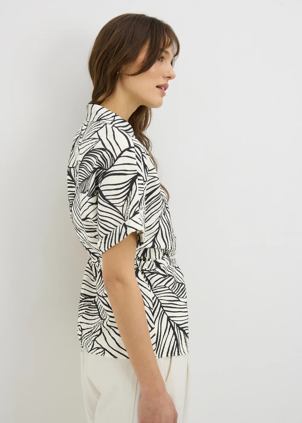 Black Leaf Print Tie Waist Co Ord Shirt - Size 28 Image 3