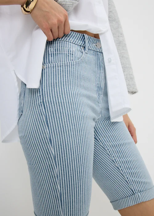 Blue Stripe Knee Length Denim Shorts - 10 Image 3