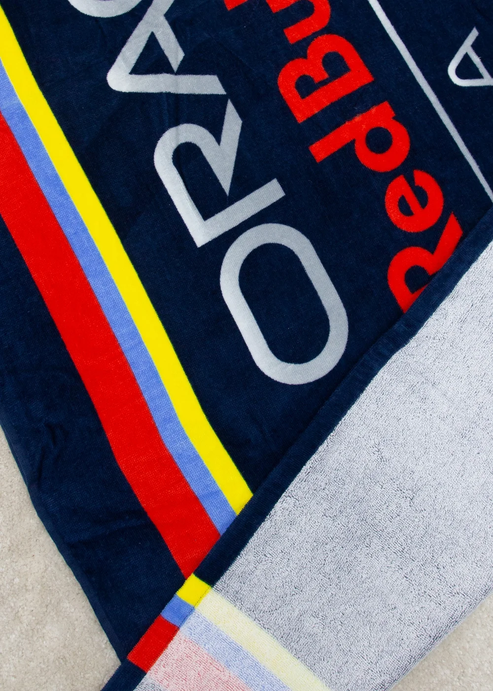Red Bull Tricolour Towel - 75 X 150 Image 3