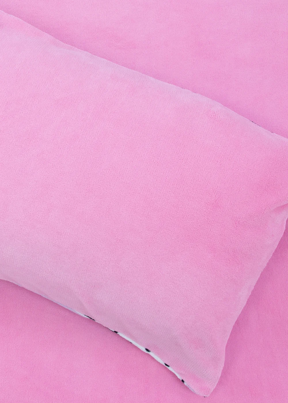 Hello Kitty Chill Pink Fleece Duvet Cover Set - Single Image 4