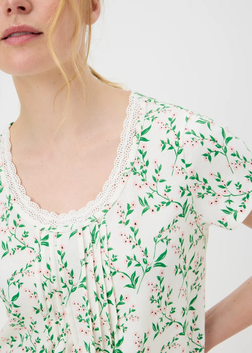 Cream Floral Lace Longline Nightie - M Image 2
