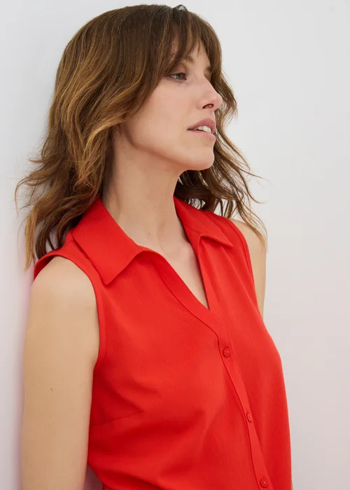 Red Sleeveless Clipper Shirt - 24 Image 2