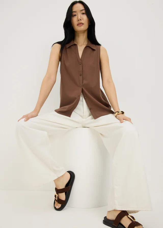 Chocolate Brown Sleeveless Clipper Shirt