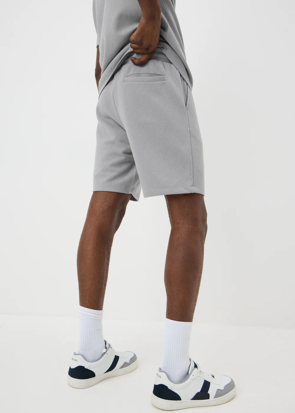 Grey Diamond Texture Co Ord Shorts - S Image 2