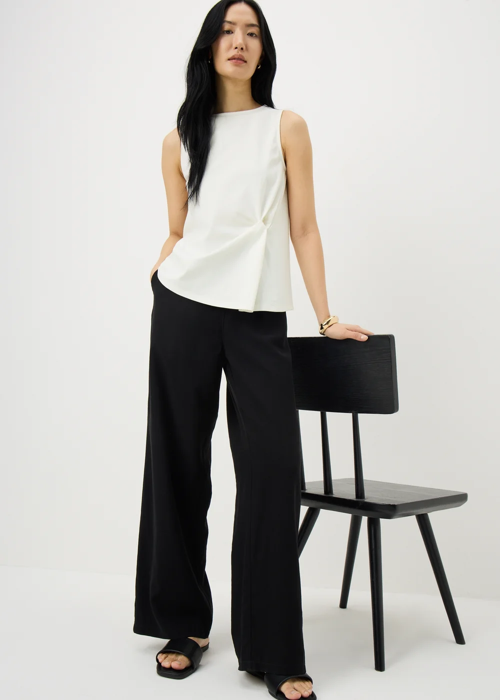 White Knot Front Vest Top - 8 Image 1