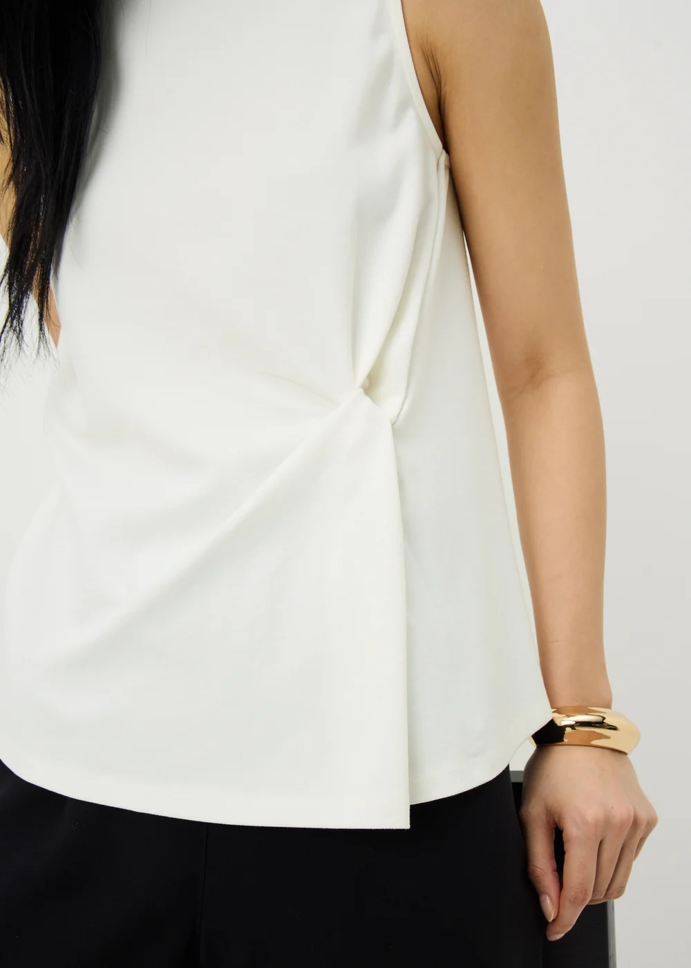 White Knot Front Vest Top - 8 Image 3