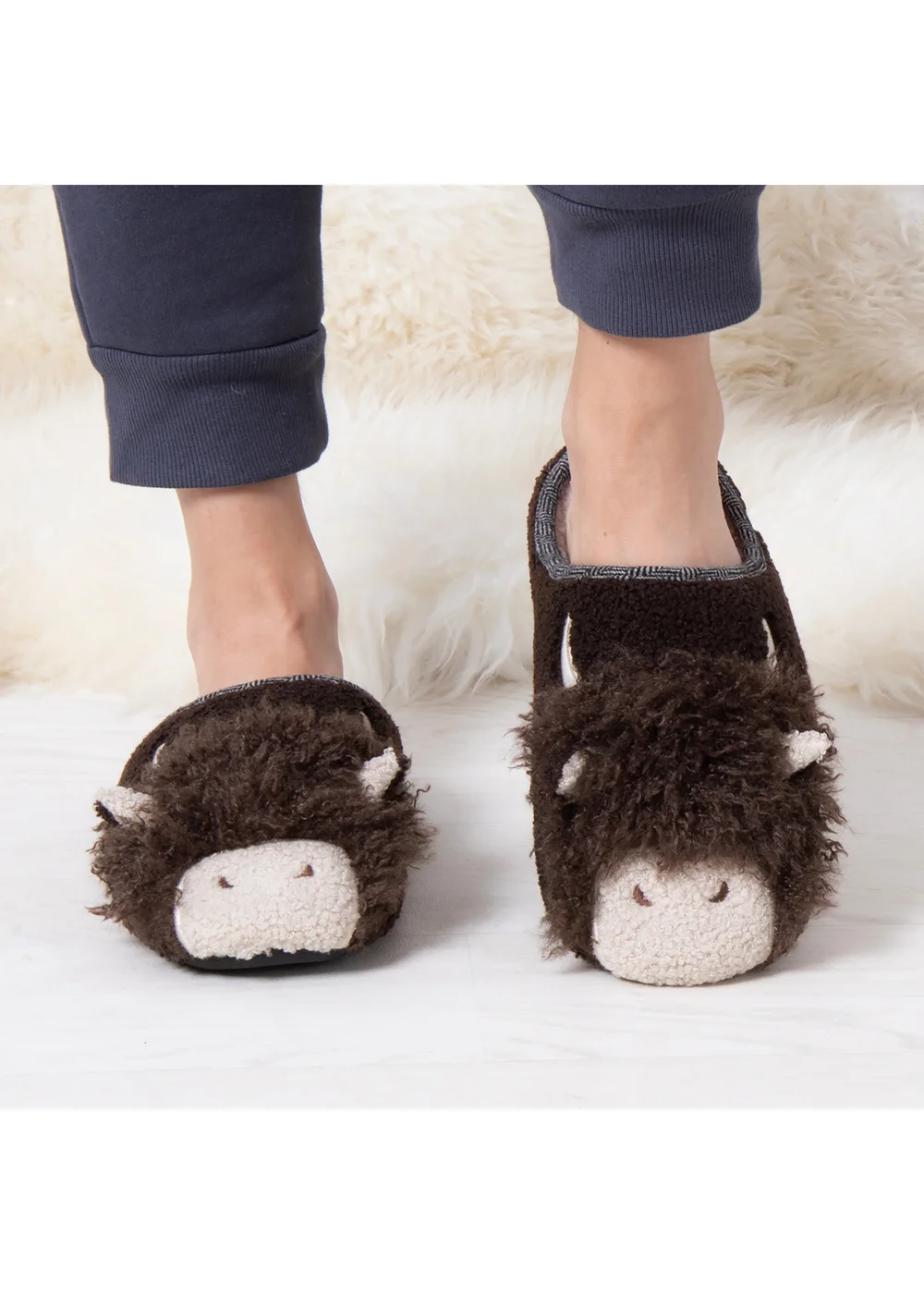 Totes Isotoner Brown Novelty Applique Mule Slippers - 7-8 Image 2