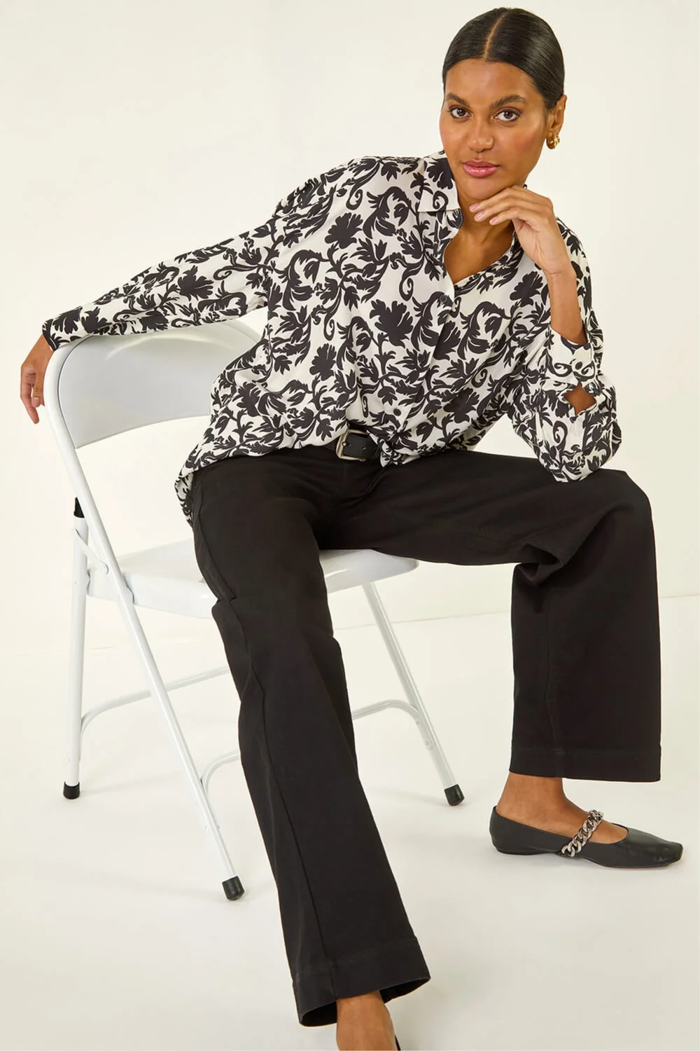 Roman Black Floral Swirl Print Collared Shirt - Size 16 Image 2