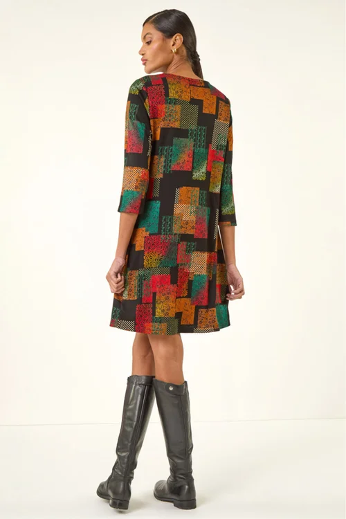 Roman Copper Geo Print Shift Stretch Dress - 16 Image 3