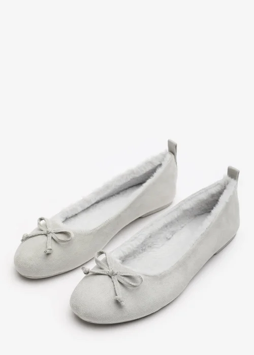 Wheres That From Cassia Grey Faux Suede Faux Fur Fluffy Slippers - Size 7 Image 4