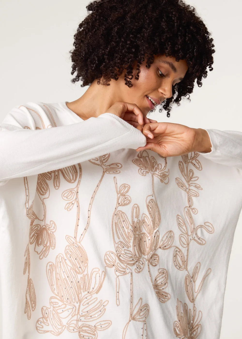 Blue Vanilla White Embroidered Round Neck Jumper - One Size Image 3