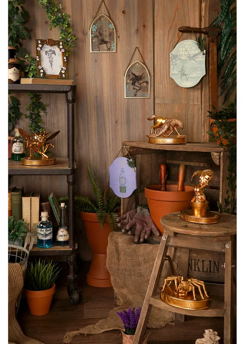 Harry Potter Warner Bros Herbology Gold Arch Plaque Thestral - One Size Image 3