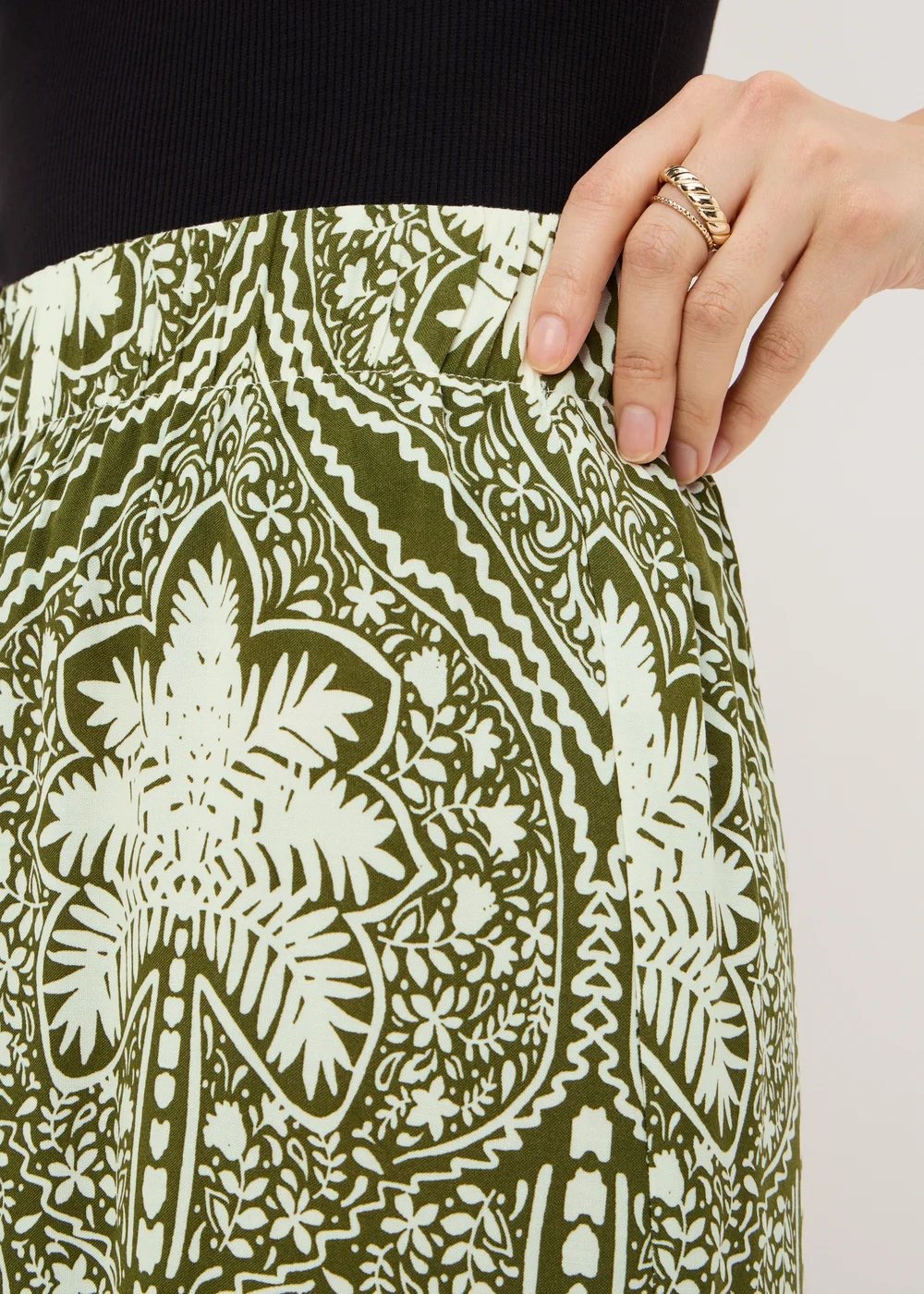 Khaki Palm Print Wide Leg Co Ord Trousers - 8/L29 Image 3