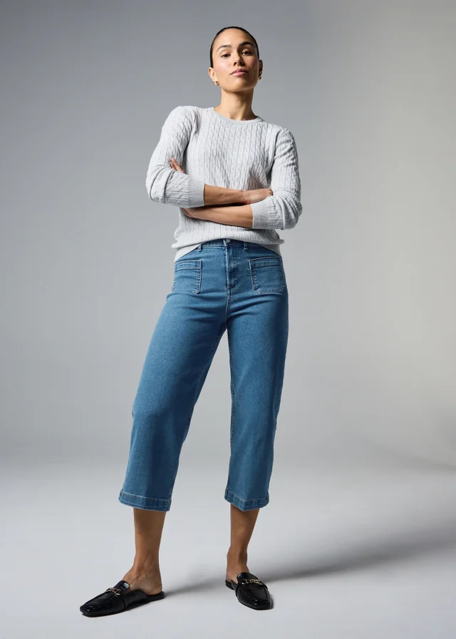 Mid Wash Pocket Front Wide Leg Cropped Jeans